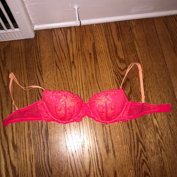 PINK Victoria's Secret Other - VICTORIA SECRET PUSH-UP BRA